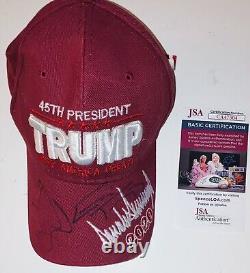 Chapeau Make America Great Again 2020 signé par Donald Trump Jr. et Eric Trump Jsa Coa