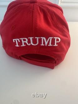 Chapeau autographié signé par le président Donald Trump avec certificat d'authenticité Make America Great Again Maga