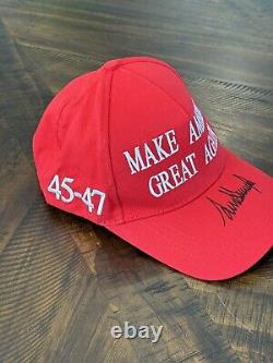 Chapeau de campagne signé autographié par Donald Trump 45-47 Make America Great Again