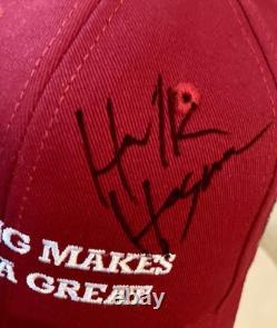 Chapeau rare signé par Donald Trump/Charlie Kirk/Kid Rock/JD Vance/Hulk Hogan/Tom Homan