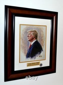 DONALD TRUMP Autographe de Président Signé, COA UACC RD#228 CADRE, CHAPEAU, COLLECTION