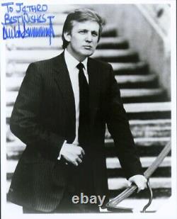 Donald J. Trump Autographié Photographie Décrite