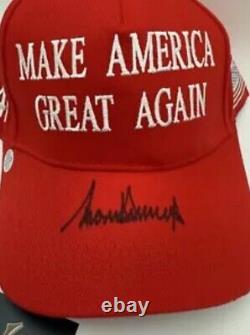 Donald Trump 45e/47e président des États-Unis casquette MAGA signée avec certificat d'authenticité