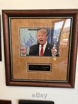 Donald Trump 45ème Prés. Musée Photo Autographié Signé USA Encadré. Magnifique
