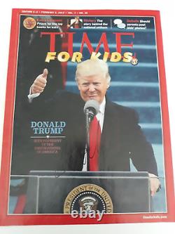 Donald Trump (45ème président) a signé la couverture du magazine Time for Kids avec un certificat d'authenticité.