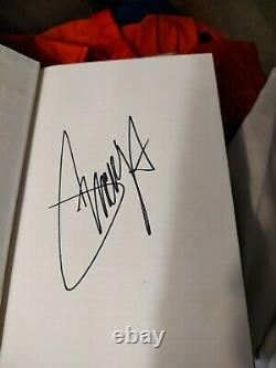 Donald Trump A Signé Autograph Book Rare Think Big And Kick Ass 1ère Édition 2007