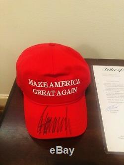 Donald Trump A Signé Les États-unis Fait Cali-fame De Chapeau Maga Rouge Psa / Adn Coa Extrêmement Rare