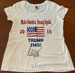 Donald Trump A Signé Une Chemise Autographiée