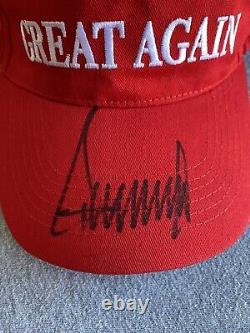 Donald Trump Autographe 45e Président Maga Hat Psa/dna Full Lettre Cert Al01667
