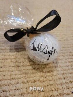 Donald Trump Autographié Balle De Golf