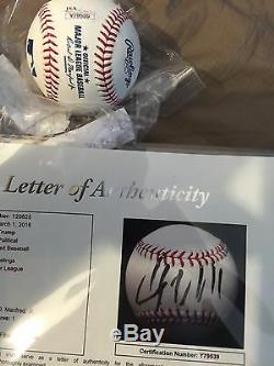 Donald Trump Billionaire Président Signée À La Main Autographié Roml Baseball Jsa Loa