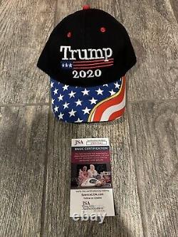 Donald Trump Jr a signé le chapeau Trump 2020 Jsa Coa Maga Don Président Amérique Rare