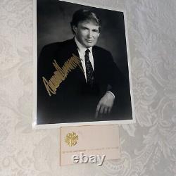 Donald Trump Main Signé 8x10 Photo À L'encre D'or