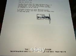 Donald Trump Organisation Président Signé Lettre Signature W Embossed Logo 1993