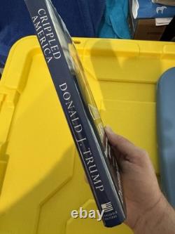 Donald Trump POTUS Président Signé Amérique Estropiée Livre Relié AUTO