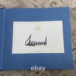 Donald Trump Président Autographe Signé Livre Save America En MAIN EXPÉDIÉ ASAP