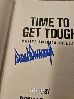 Donald Trump SIGNÉ Temps de devenir sérieux : Rendre l'Amérique #1 à nouveau (2011) Avec COA