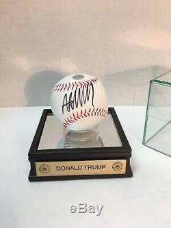 Donald Trump Signé Baseball
