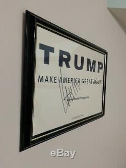 Donald Trump Signé Campagne Poster Encadrement (no Coa)