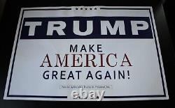 Donald Trump a SIGNÉ l'affiche de campagne MAGA White 2016 avec autographe JSA LOA.