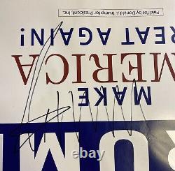 Donald Trump a SIGNÉ l'affiche de campagne MAGA White 2016 avec autographe JSA LOA.