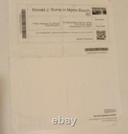 Donald Trump a signé 'CONSTRUIRE LE MUR' UNIQUE en son genre le 19 février 2016