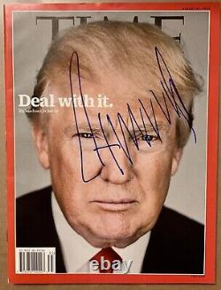 Donald Trump a signé / autographié le magazine TIME en kiosque avec une lettre complète de JSA