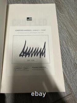 Donald Trump a signé le livre édition limitée authentique 'Crippled America' avec un COA.