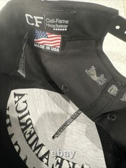 Donald Trump a signé un chapeau Blk Maga