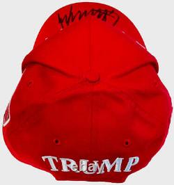 Donald Trump a signé un chapeau MAGA rouge et un stylo Sharpie officiel de la MAISON BLANCHE (JSA)