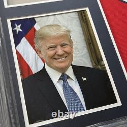 Donald Trump a signé un maillot MAGA COA autographed encadré 34x42
