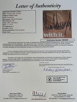 Donald Trump a signé une photo de 11x14 JSA LOA 45 Président des États-Unis TIME Full Sig