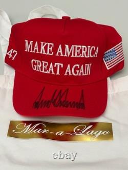 Donald Trump, président des États-Unis, milliardaire, autographié et signé, casquette MAGA Mar-a-Lago