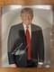 Donald Trump, Pr&eacute;sident Des &Eacute;tats-unis, Photo Sign&eacute;e 8 X 10 Avec Sceau Coa 22j07381