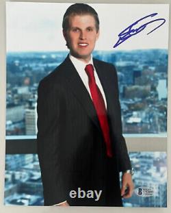 Eric Trump a signé une photo de 8x10 pouces Beckett.
