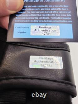 Gant officiel UFC 2024 AUTO Président Donald J Trump signé avec COA