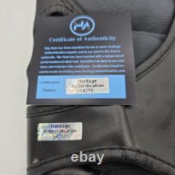 Gants UFC AUTOGRAPHIES RÉELS de Trump + Conor McGregor + Certificat d'authenticité de 10 cartes Leaf