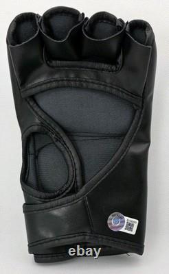 Gants UFC AUTOGRAPHIES RÉELS de Trump + Conor McGregor + Certificat d'authenticité de 10 cartes Leaf