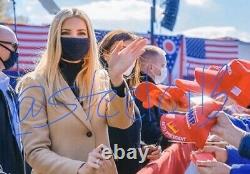 Ivanka Trump A Signé Autographié 8x10 Photo Maga Donald Potus Fille Jsa Coa