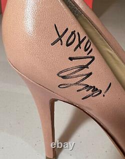Ivanka Trump, célébrité de l'émission 'The Apprentice', a signé un autographe unique