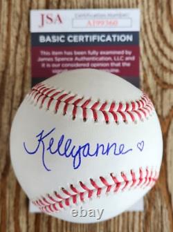 Kellyanne Conway a signé une balle de baseball OMLB avec un certificat d'authenticité JSA n° AI99360 Donald Trump MAGA.