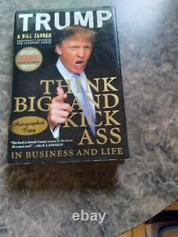 Le Livre Autographié Du Président Trump Pense Gros Et Kick Ass+ Knife Setbrand Nouveau