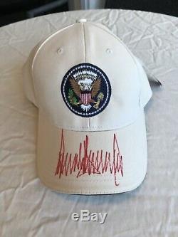 Le Président Américain Donald Trump Signé White House Hat
