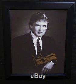 Le Président Donald J. Trump A Signé Le Portrait 8 X 10 En Cadre