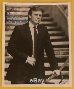 Le Président Donald J Trump A Signé Une Photo 8x10 Avec Une Enveloppe Org 5 Août 1993 Rare
