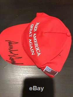 Le Président Donald Trump Autographié Signée À La Main Faire Amérique Grande Encore Une Fois Hat