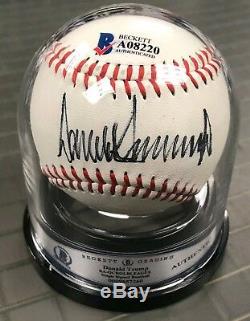 Le Président Donald Trump Signé Balle De Baseball Autographiée Beckett Bas / Jsa Comme Psa