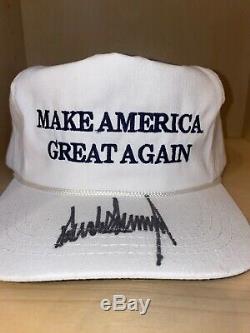 Le Président Donald Trump Signé Chapeau Maga