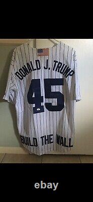 Le Président Trump & Mike Pence A Signé New York Yankees Construisez Le Wall Jersey