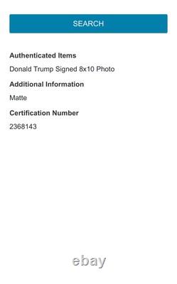 Le président Donald Trump a signé le premier lancer Red Sox contre Yankees 2006 8x10 COA